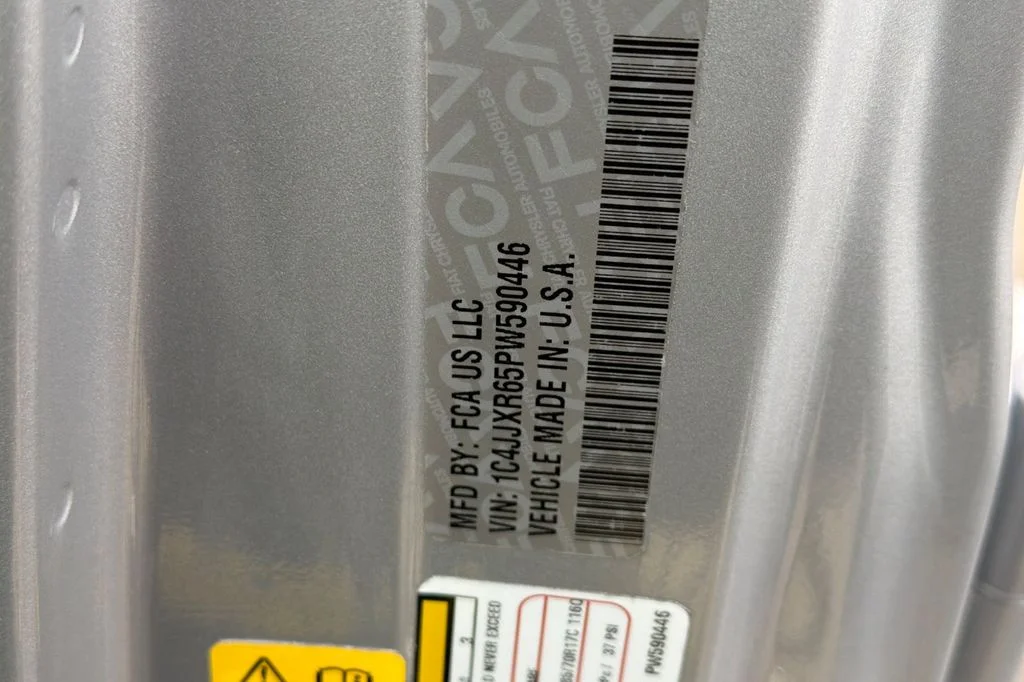 Used 2023 Silver Jeep Rubicon 4xe image 31