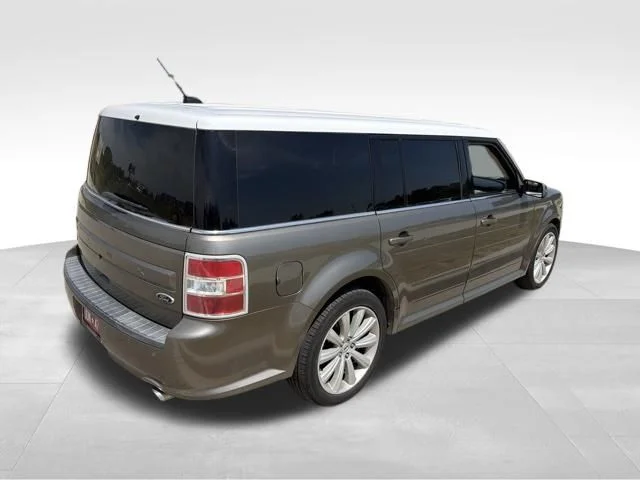 Used 2014 Gray Ford SEL image 3