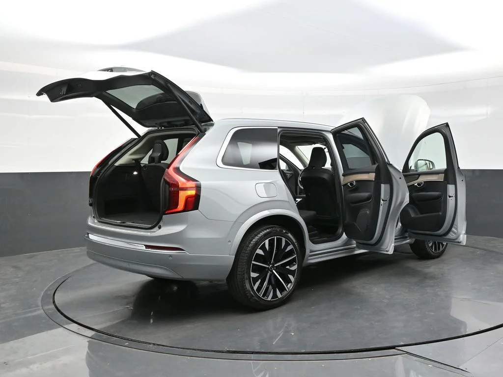 New 2026 Vapour Grey Volvo Plus image 44