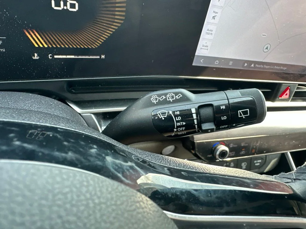 Used 2025 Gray Kia LXS image 37