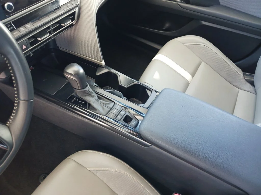 Used 2025 White Toyota SE image 11