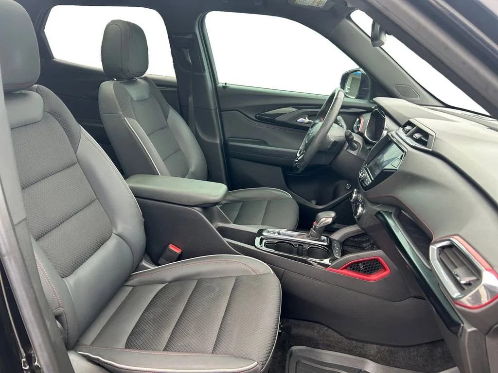 Used 2023 Mosaic Black Metallic Chevrolet RS image 26