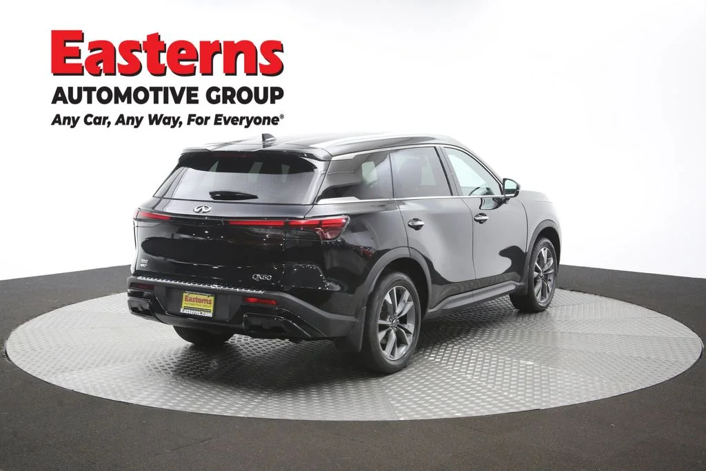 Used 2023 Black INFINITI LUXE image 45