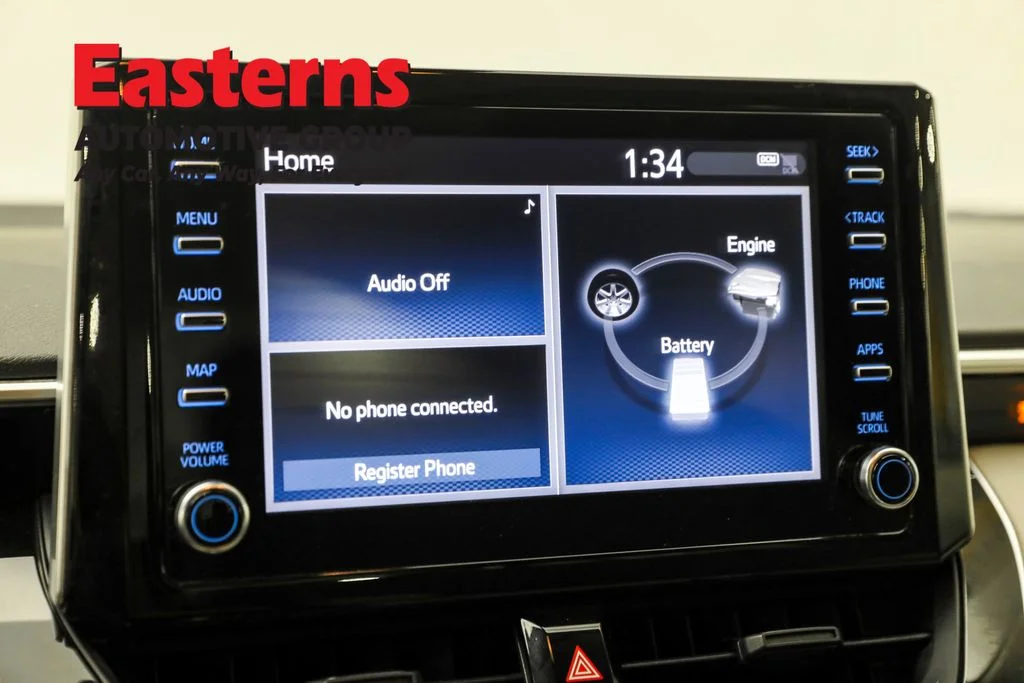 Used 2020 Gray Toyota LE image 18