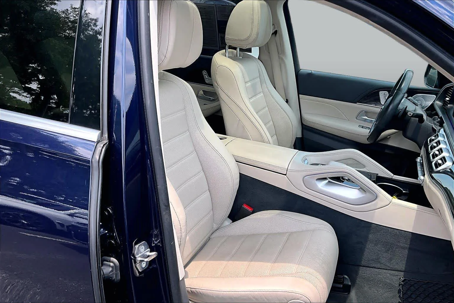 Used 2020 Lunar Blue Metallic Mercedes-Benz GLS 450 image 16