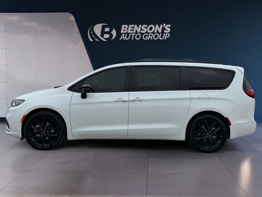 New 2026 White Chrysler Limited image 2