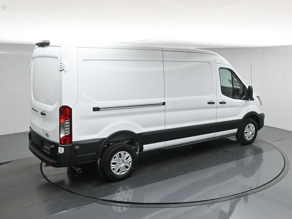 New 2026 White Ford Base image 37