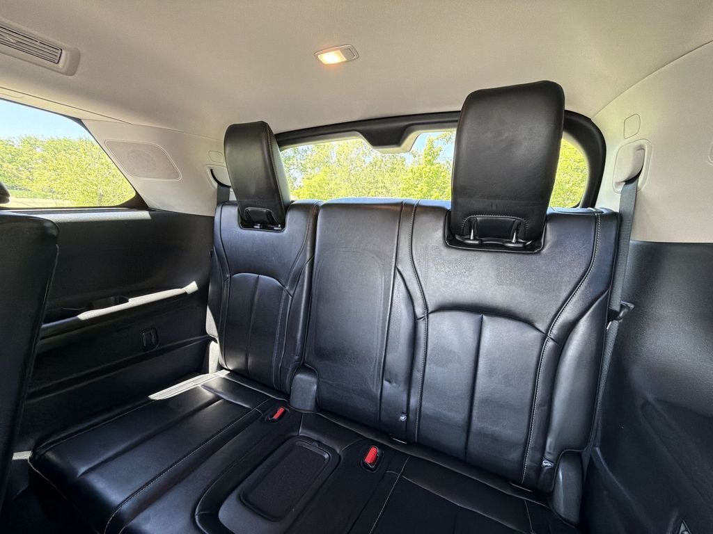 Used 2023 Moonbow Blue INFINITI Sensory image 26