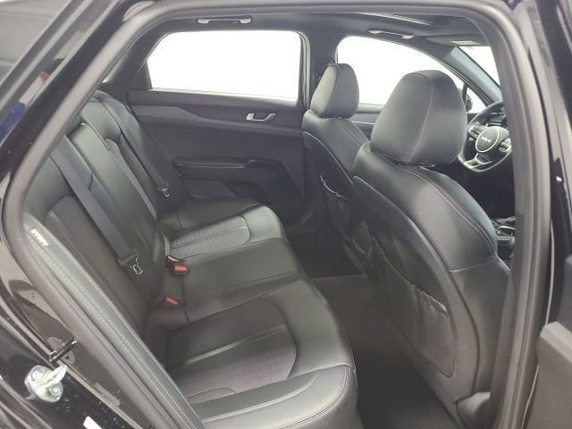 2024 Kia K5 GT-Line - Photo 13