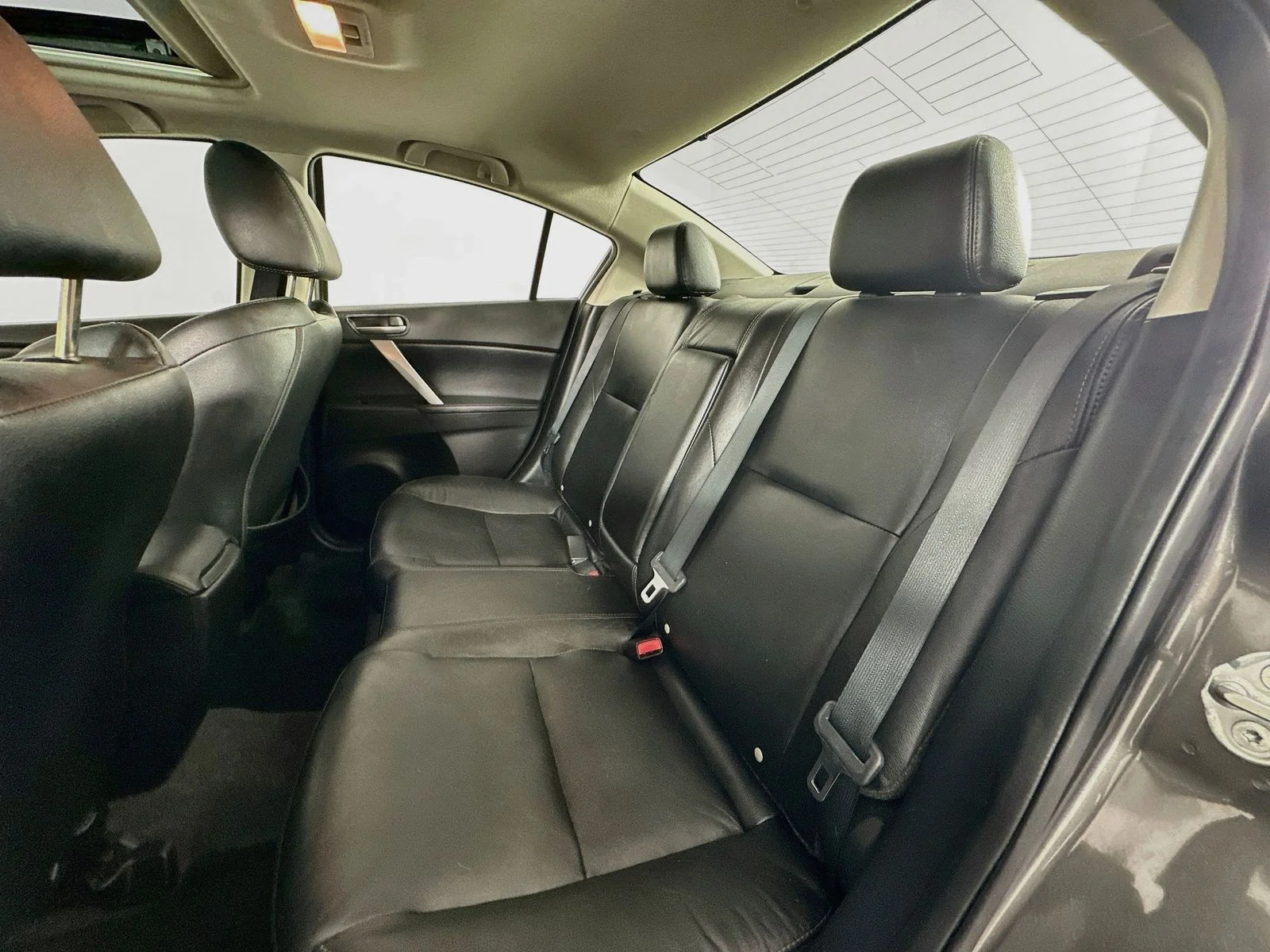 Used 2010 Graphite Mica Mazda s Grand Touring image 24