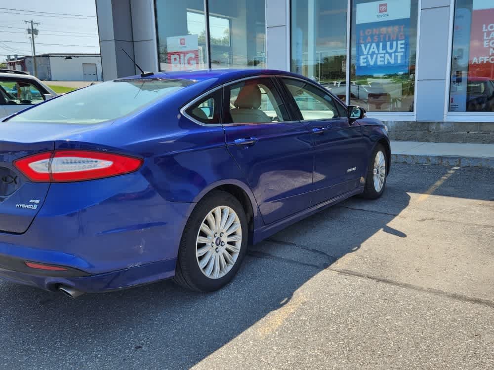 Used 2016 Deep Impact Blue Ford SE Hybrid image 2