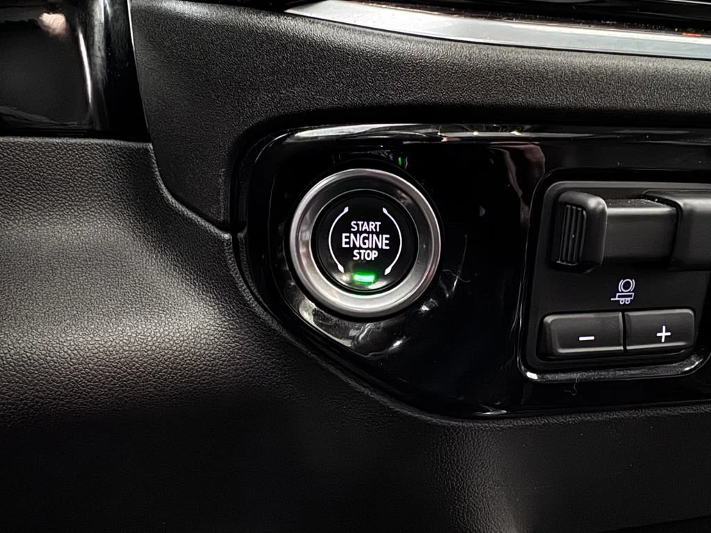 Used 2022 Titanium Rush Metallic GMC Elevation image 25