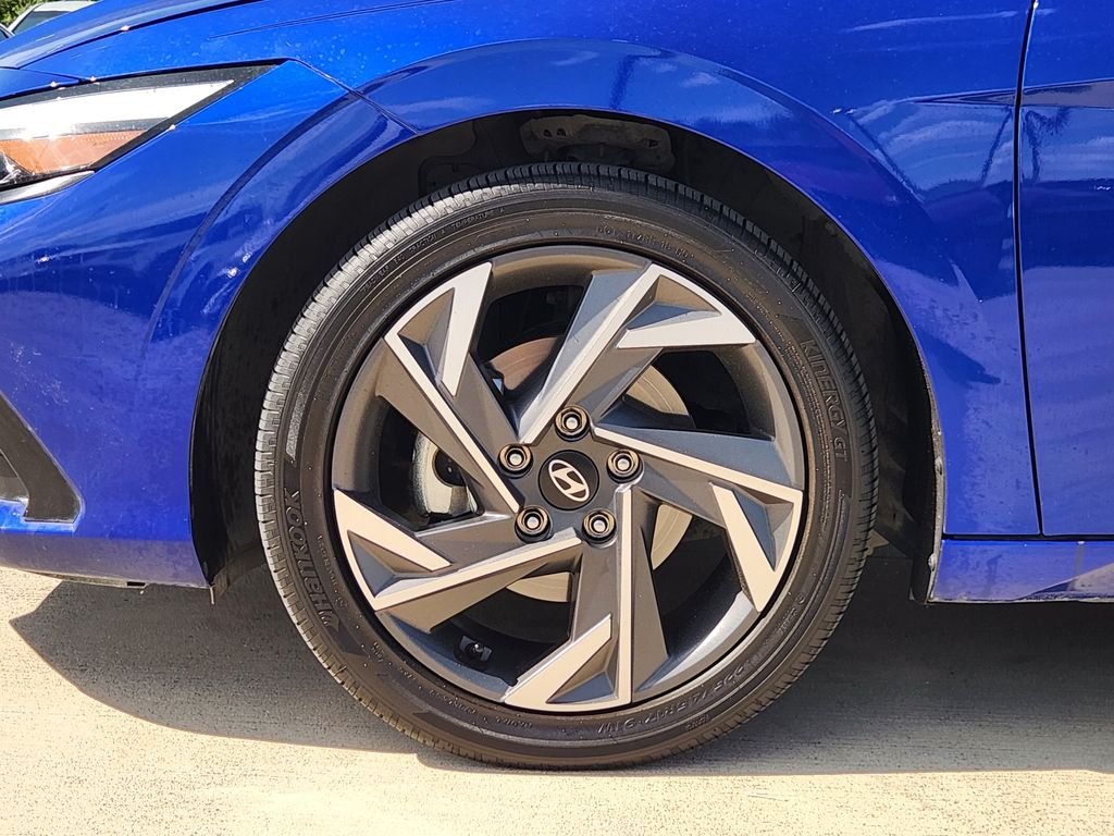 Used 2025 Intense Blue Hyundai Limited image 11