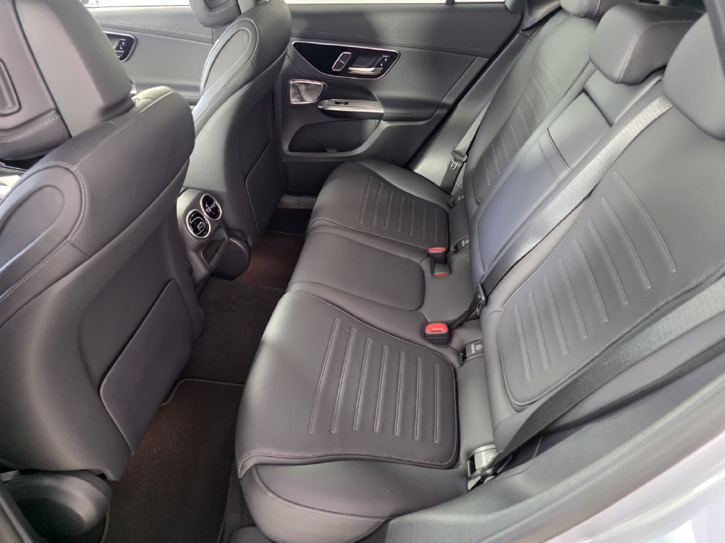 Used 2024 Silver Mercedes-Benz GLC 300 image 14