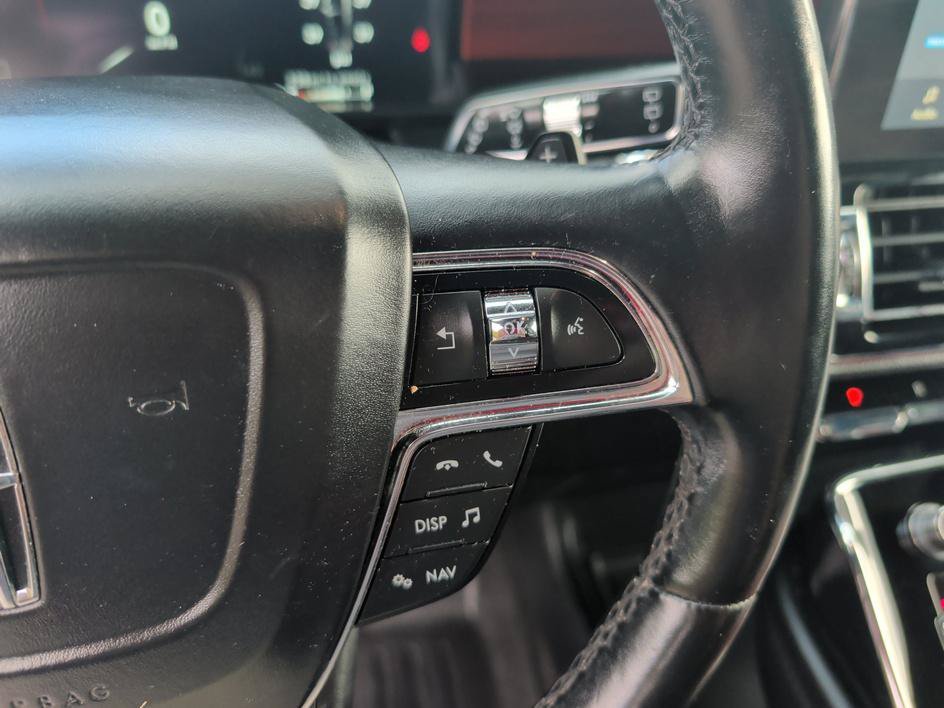 Used 2021 Black Lincoln Reserve image 20