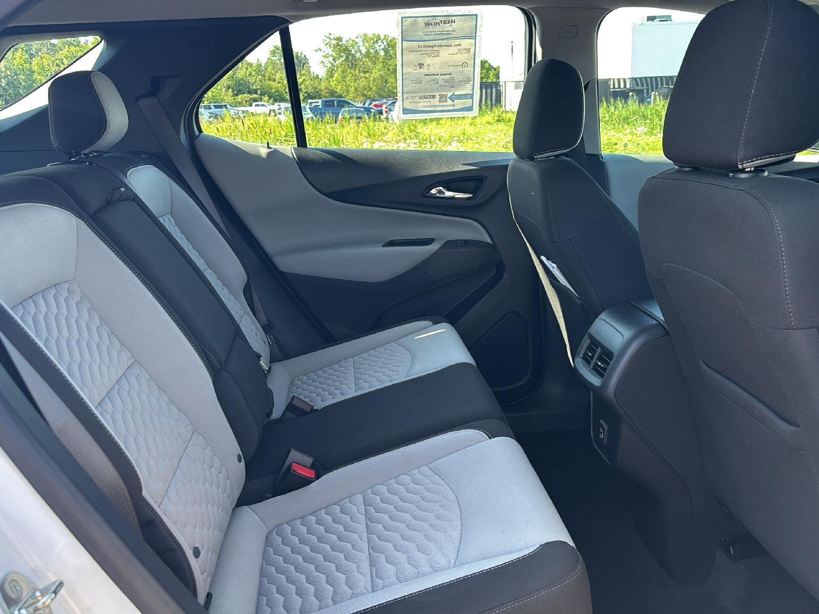 Used 2021 Summit White Chevrolet LS image 33