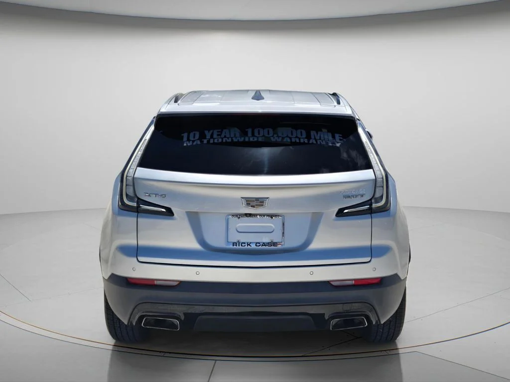 Used 2019 Silver Cadillac Sport image 6