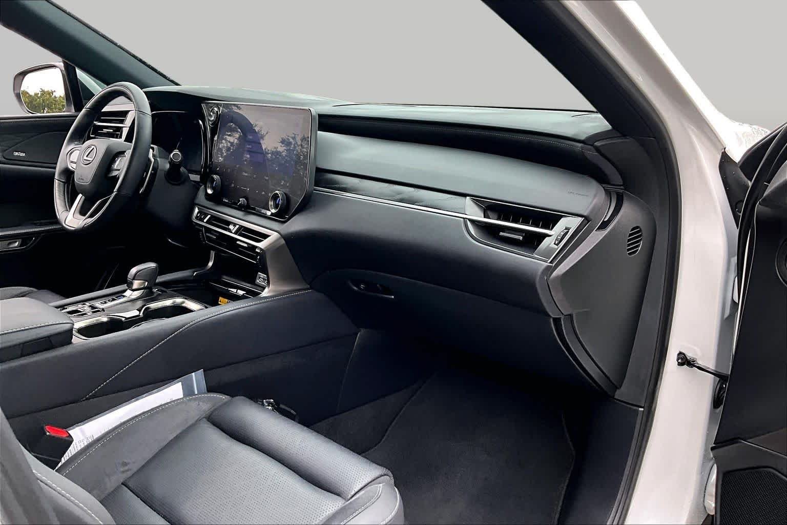 Certified Used 2024 Eminent White Pearl Lexus Luxury image 18