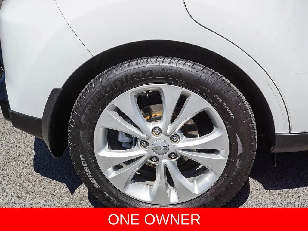 Used 2016 White Kia Plus image 8