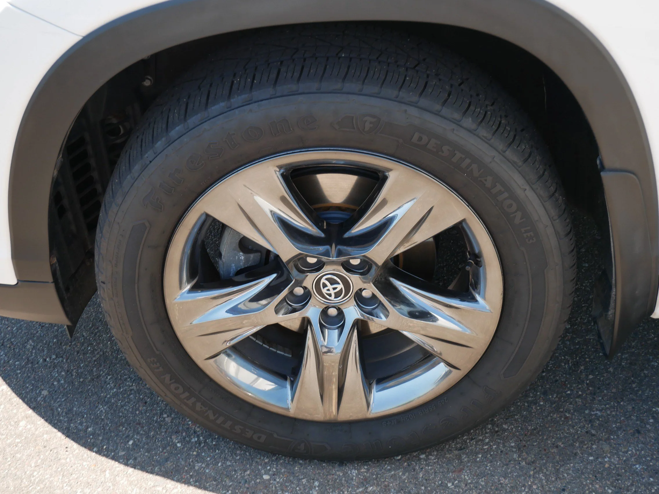 Used 2017 Blizzard Pearl Toyota Limited Platinum image 15