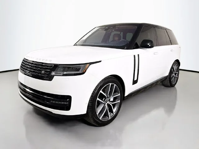 2023 Land Rover Range Rover SE AWD photo