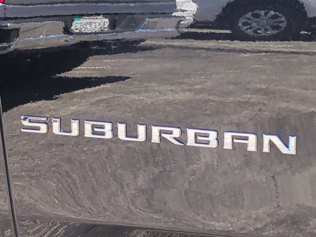 2026 Chevrolet Suburban LT - Photo 10