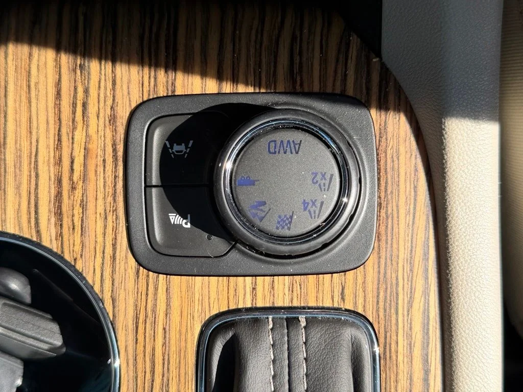 Used 2019 White GMC Denali image 44