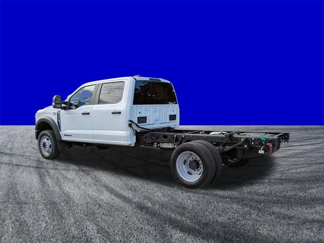 New 2026 Oxford White Ford F-450® XL image 6