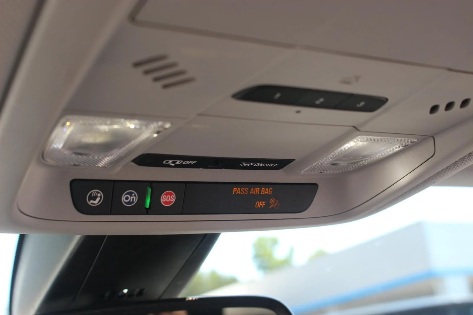 Used 2024 Summit White Chevrolet 2LT image 20