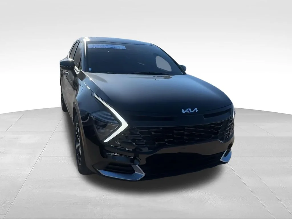 Used 2025 Black Kia EX image 5