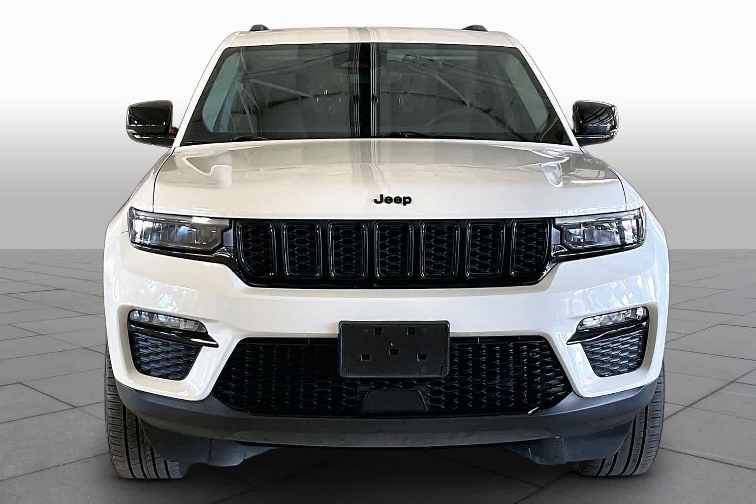 Used 2023 Bright White Clearcoat Jeep Limited image 3