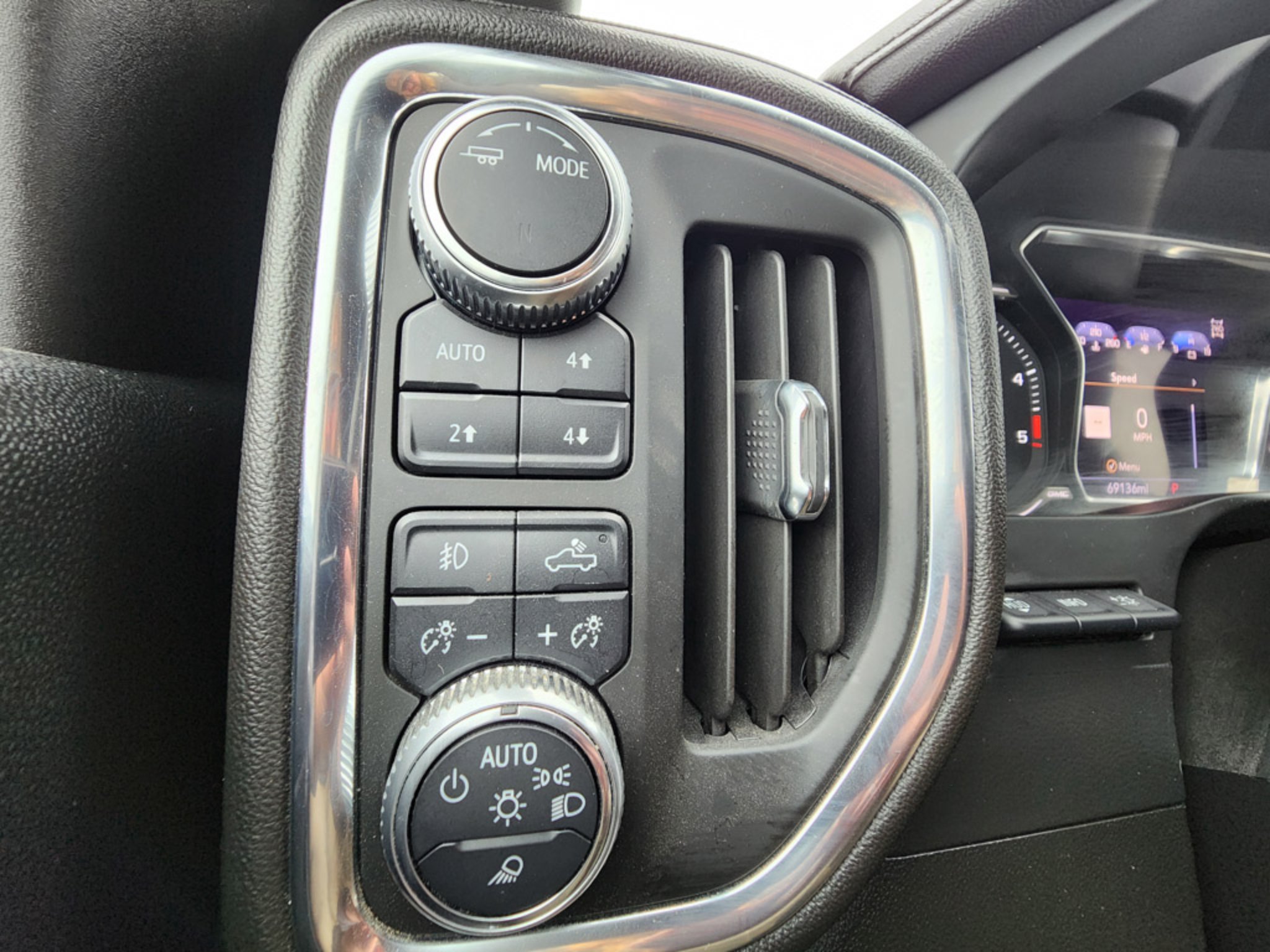 Used 2020 Summit White GMC Denali image 17