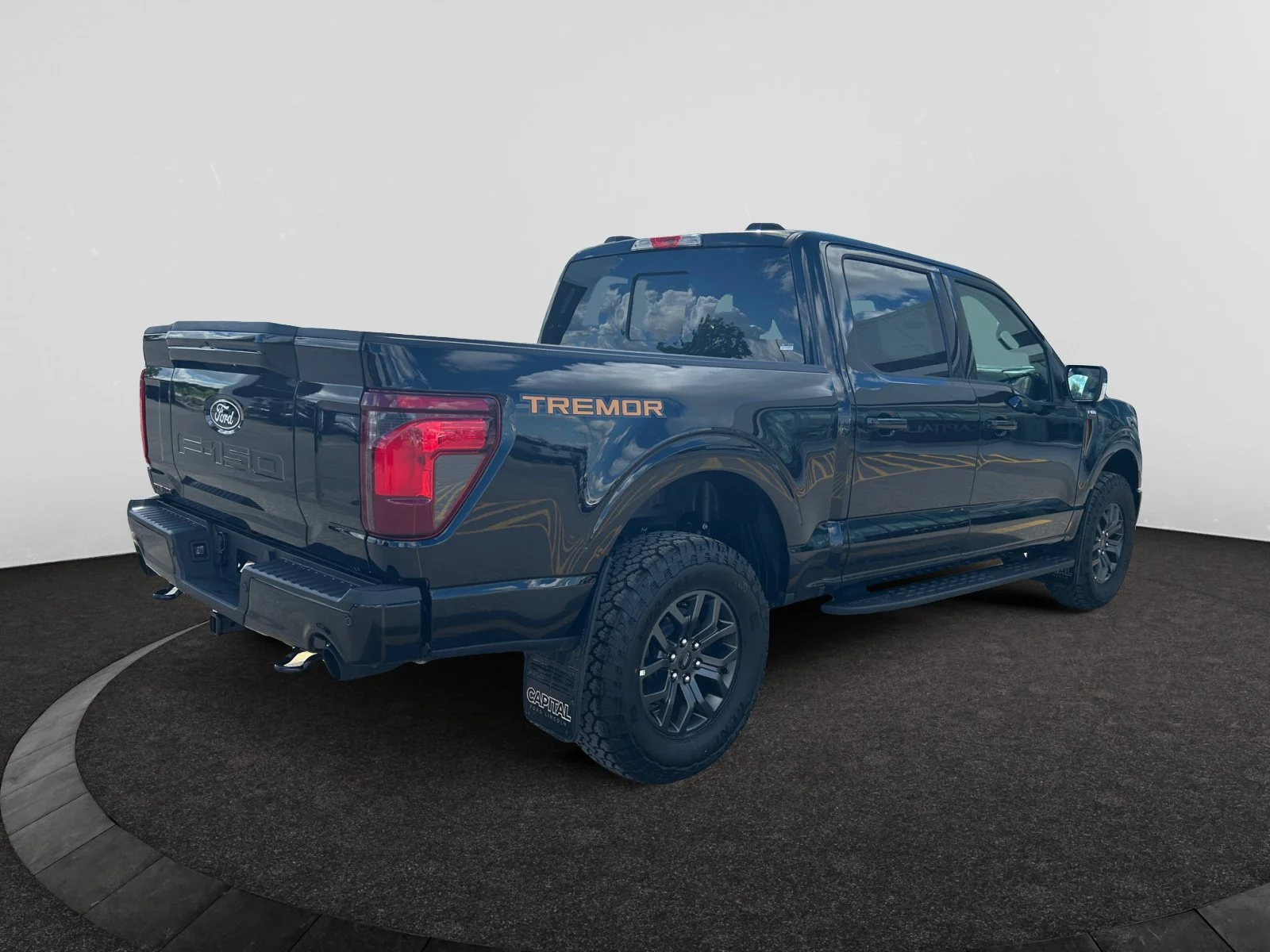 New 2026 Agate Black Metallic Ford Tremor image 5