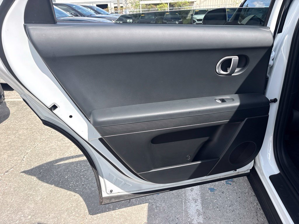 Used 2024 White Hyundai SEL image 14