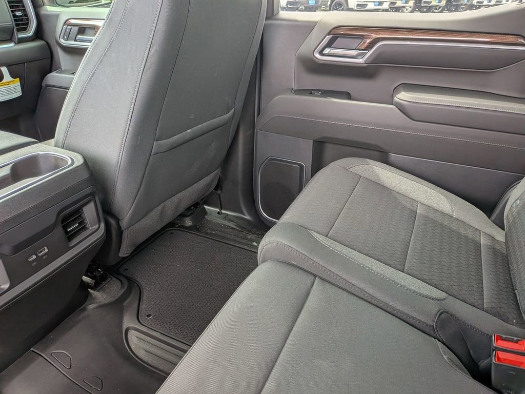 2025 Chevrolet Silverado 1500 LT - Photo 34