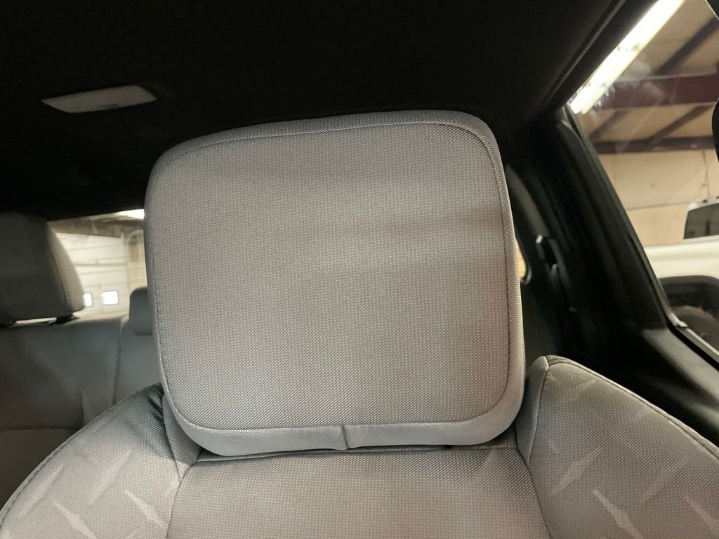 2026 Toyota Tacoma SR5 - Photo 13