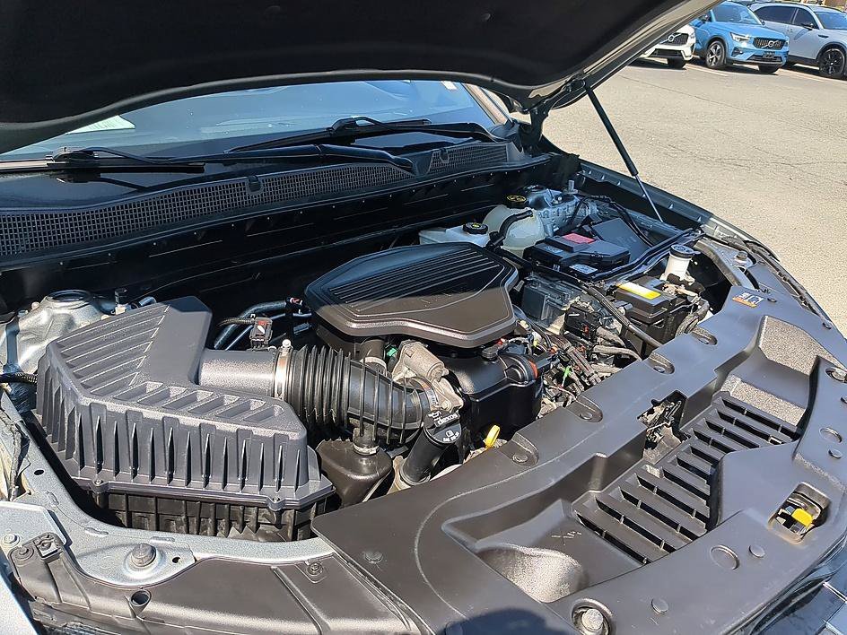 Used 2023 STERLING GRAY METALLIC Chevrolet RS image 38