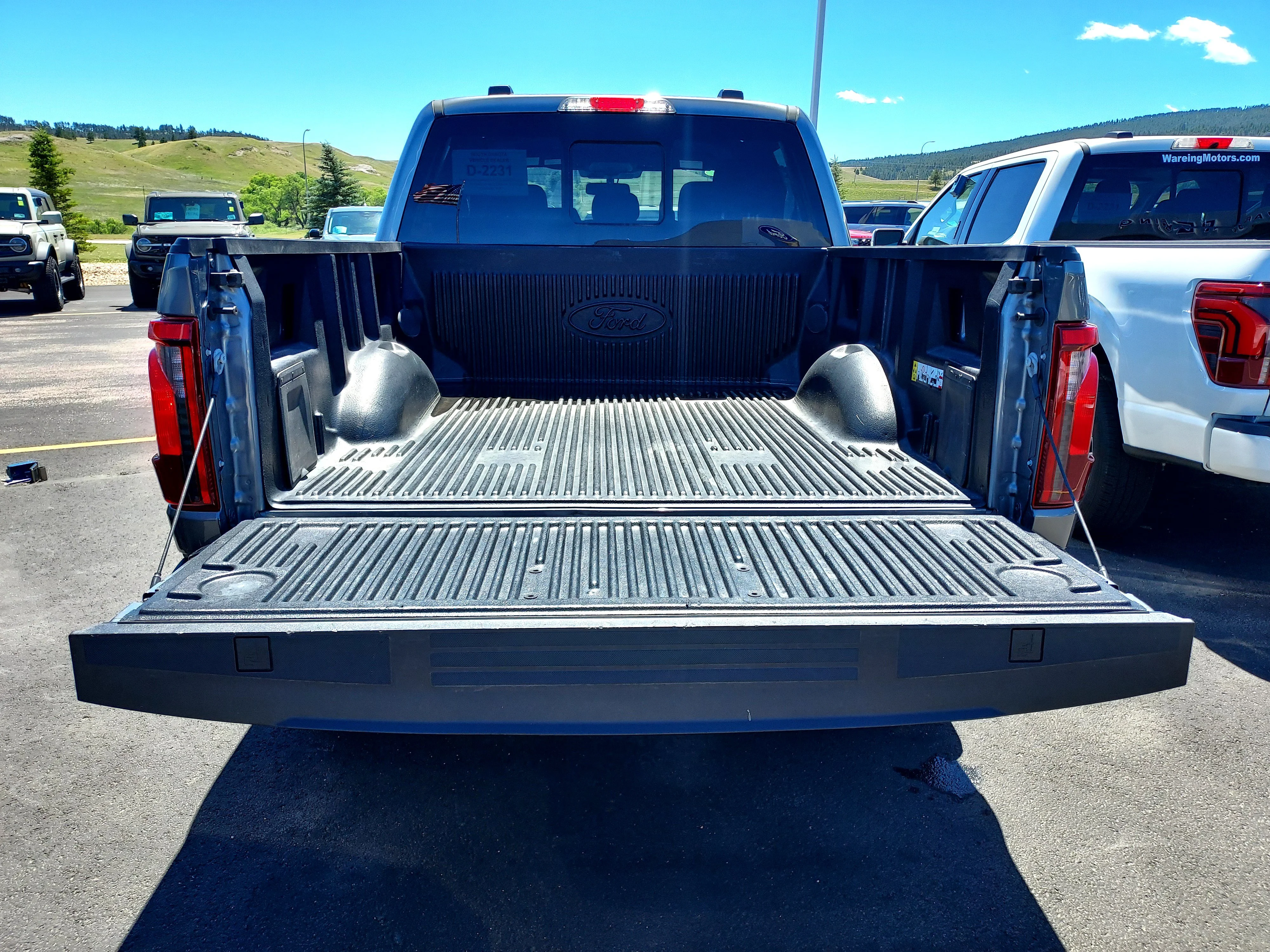 Used 2024 CARBONIZED GRAY Ford XLT image 6