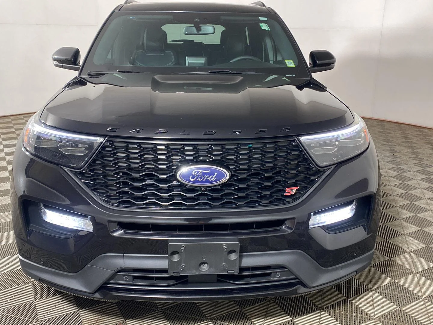 Used 2023 Agate Black Ford ST image 2