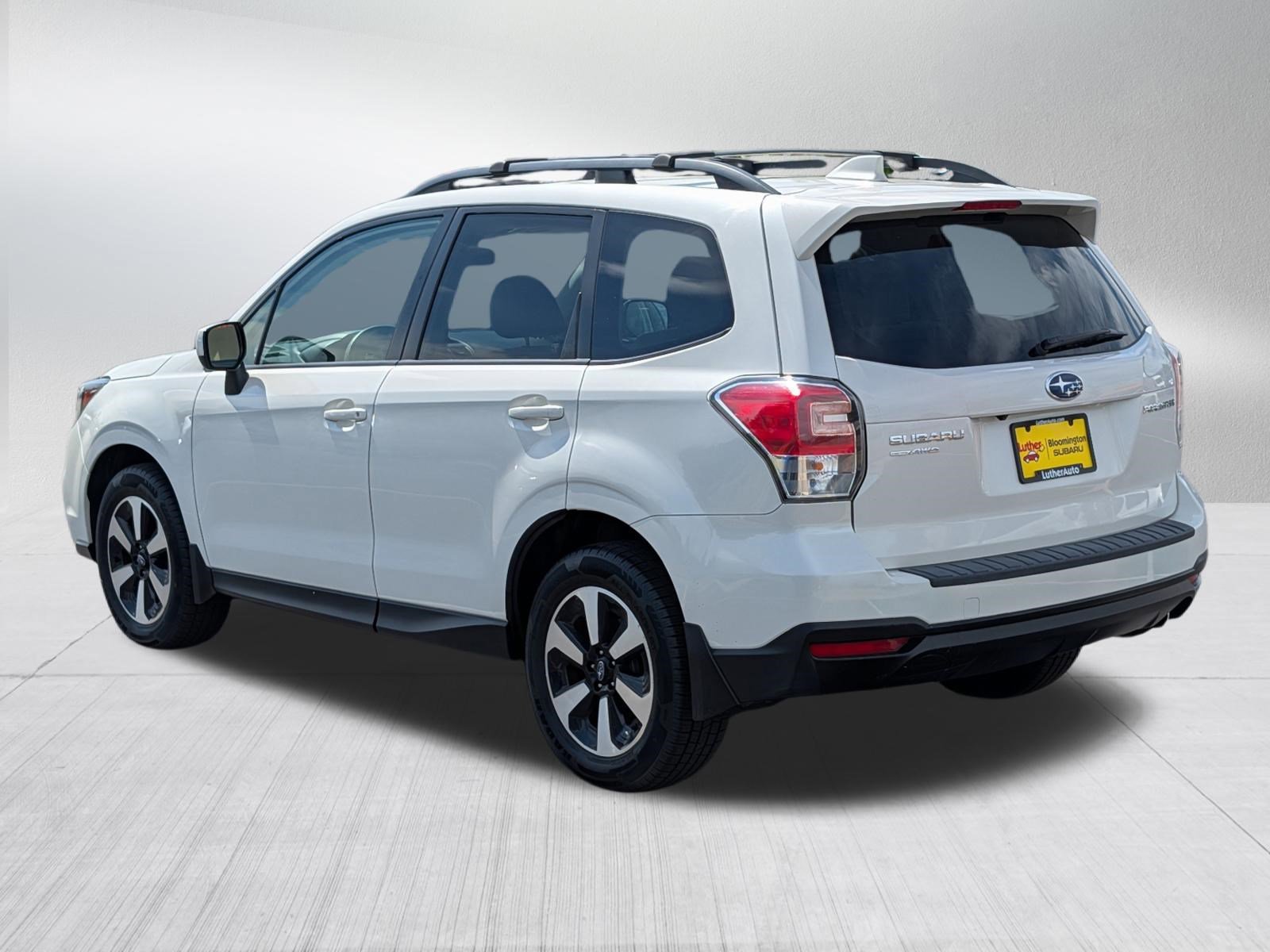 Used 2018 Crystal White Pearl Subaru Premium image 5