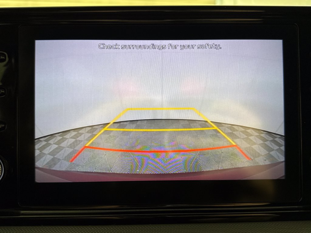 Used 2022 Red Kia LXS image 18