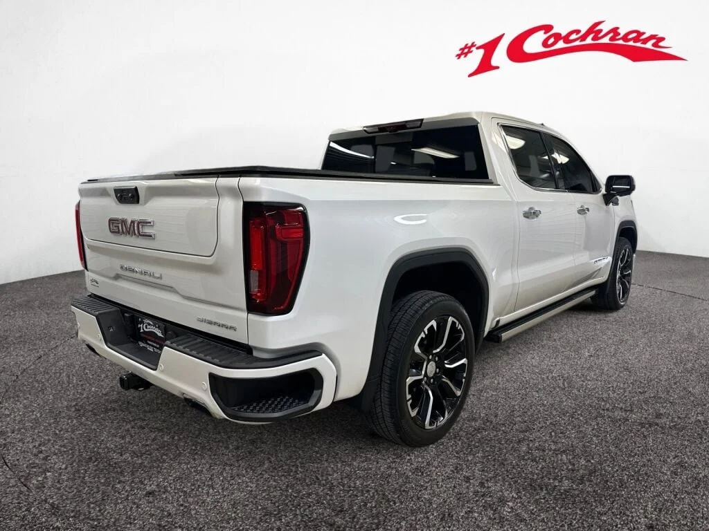 Used 2024 White Frost Tricoat GMC Denali image 33