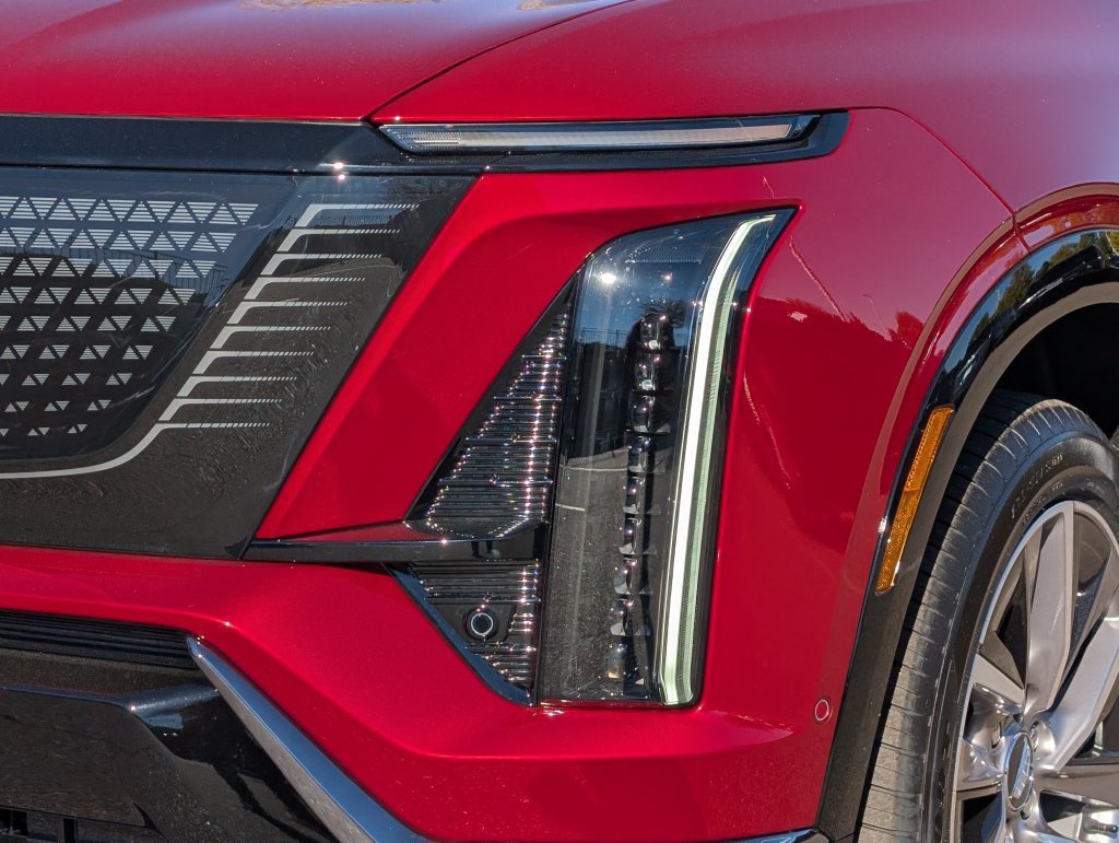 2027 Cadillac VISTIQ Sport - Photo 7
