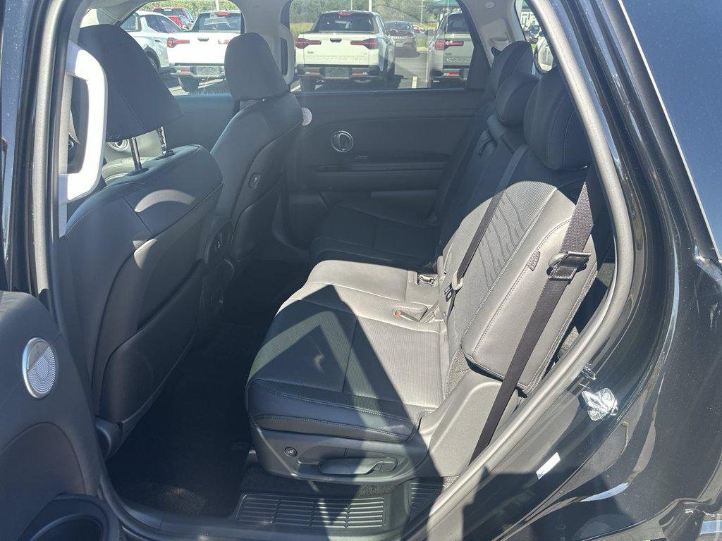 New 2027 Black Hyundai Limited AWD image 30