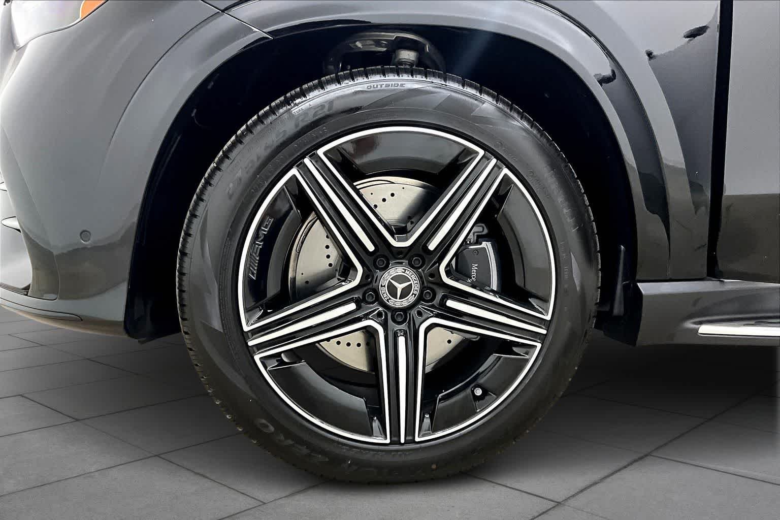New 2026 Black Mercedes-Benz GLE 450 image 11