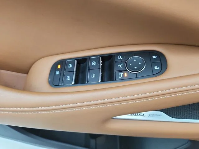 Used 2025 Blue INFINITI Sensory image 32