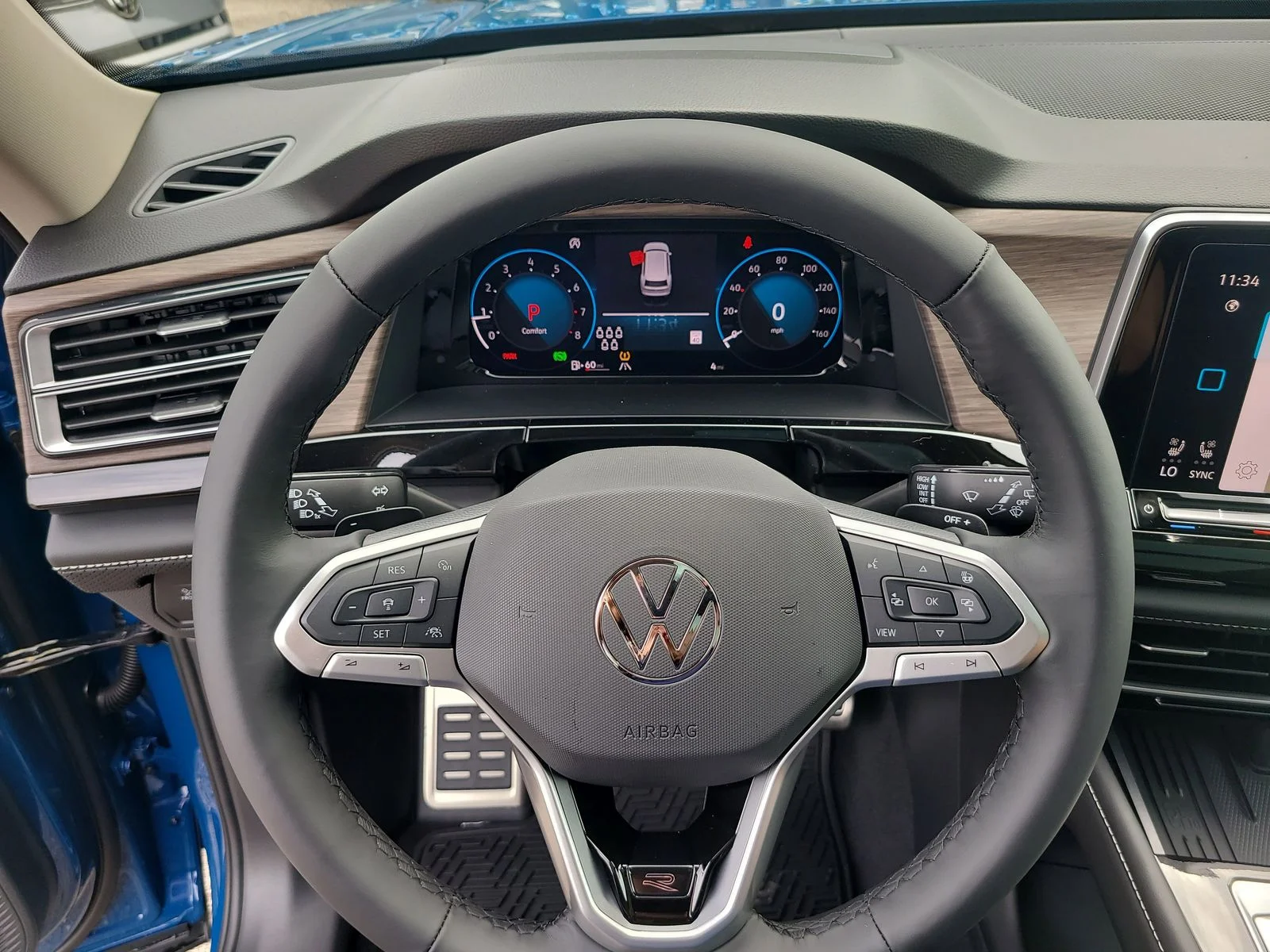 2026 Volkswagen Atlas SEL Premium R-Line - Photo 28