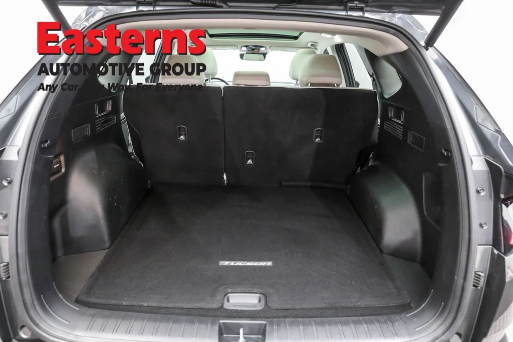 Used 2022 Gray Hyundai Limited image 9