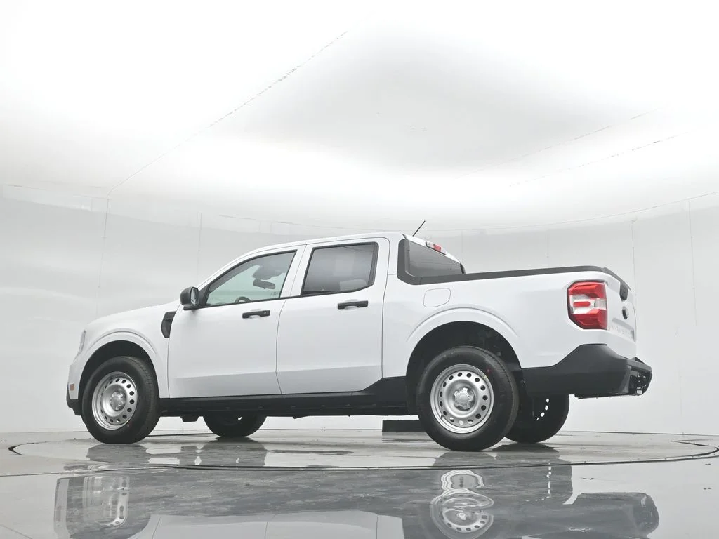 New 2026 Oxford White Ford XL image 47