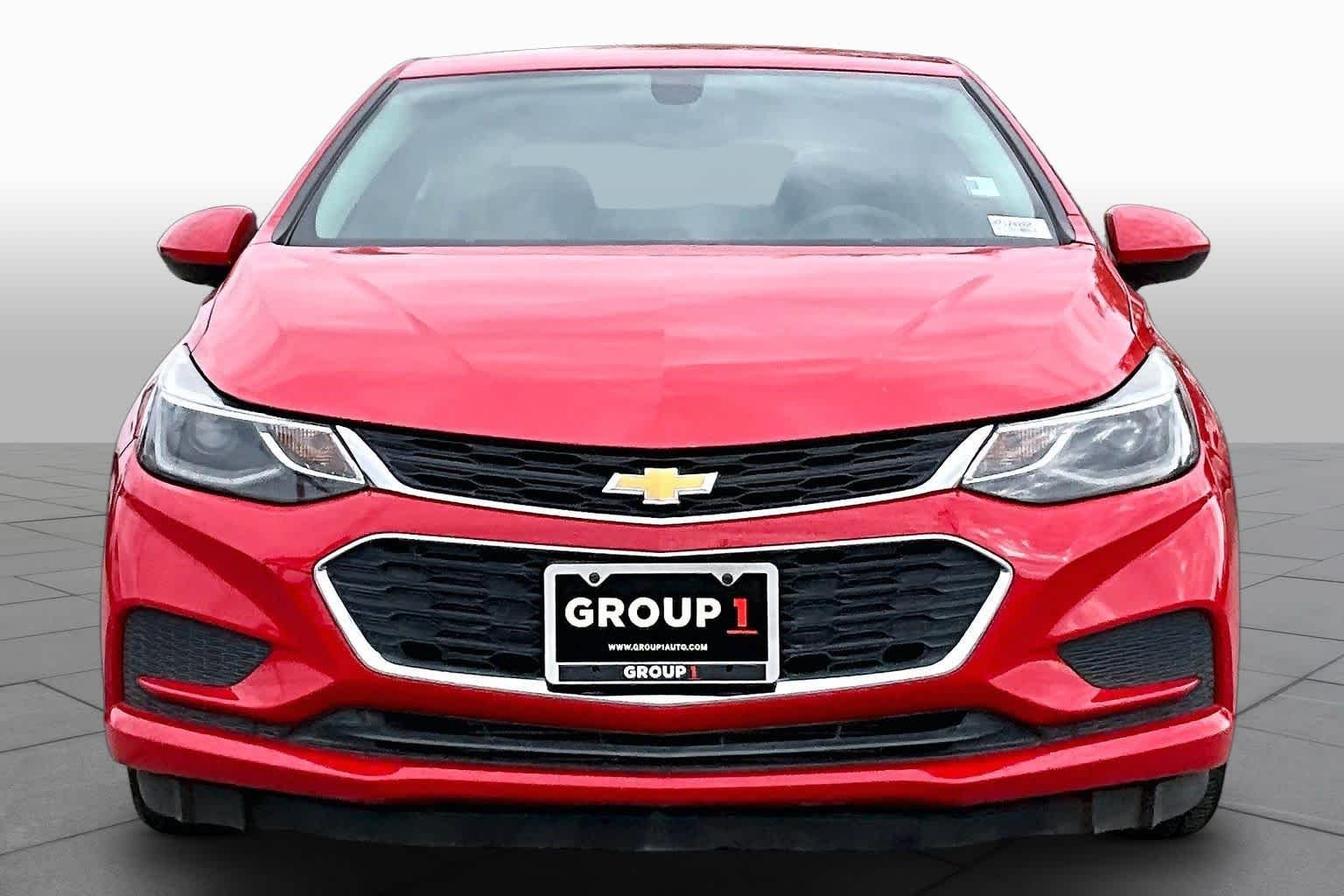 Used 2017 Red Chevrolet LT image 4